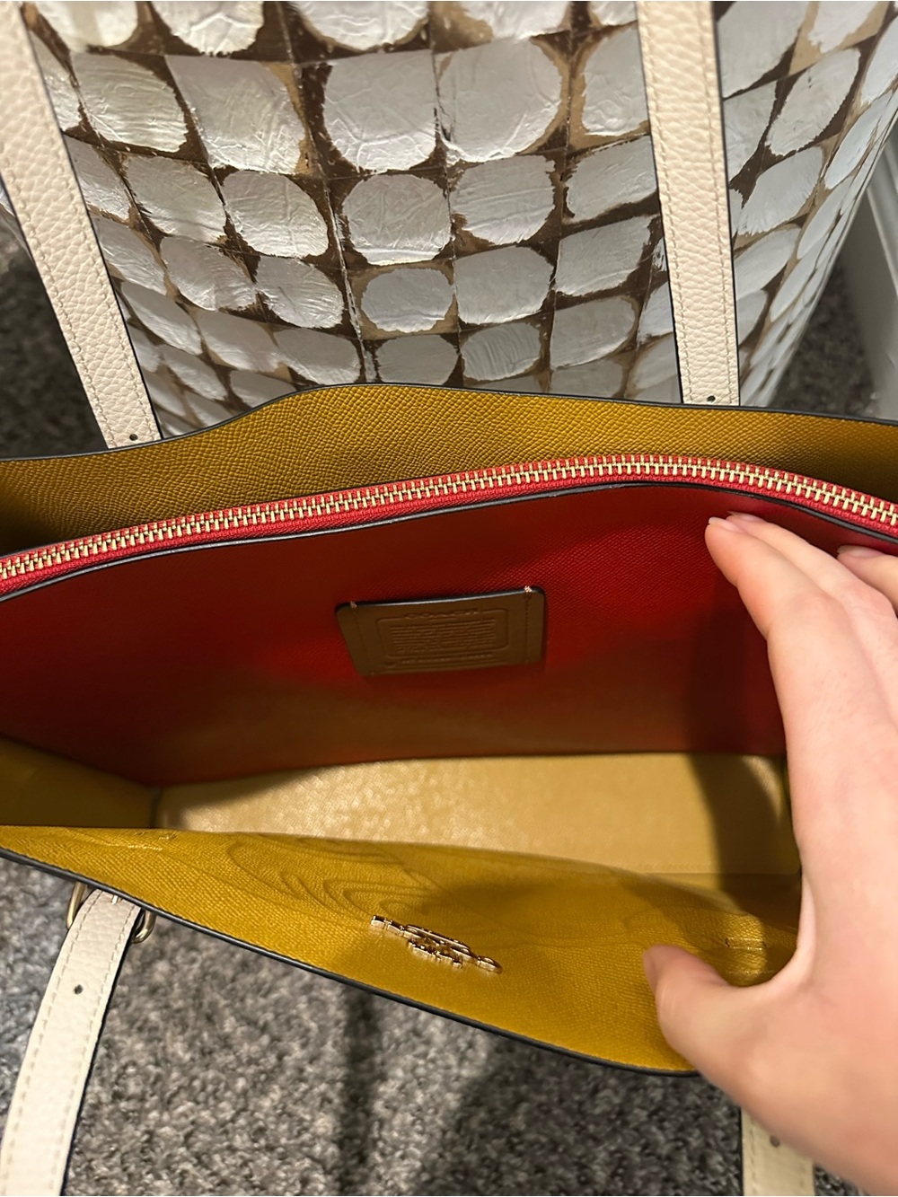 Coach x Keith Haring Mollie Tote - Picture 2 of 5